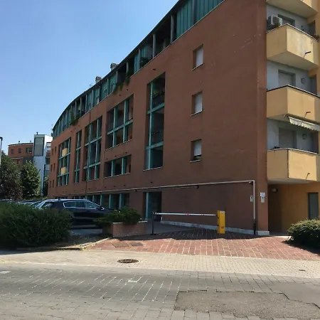 Apartment La Casa Di Nefy Modena